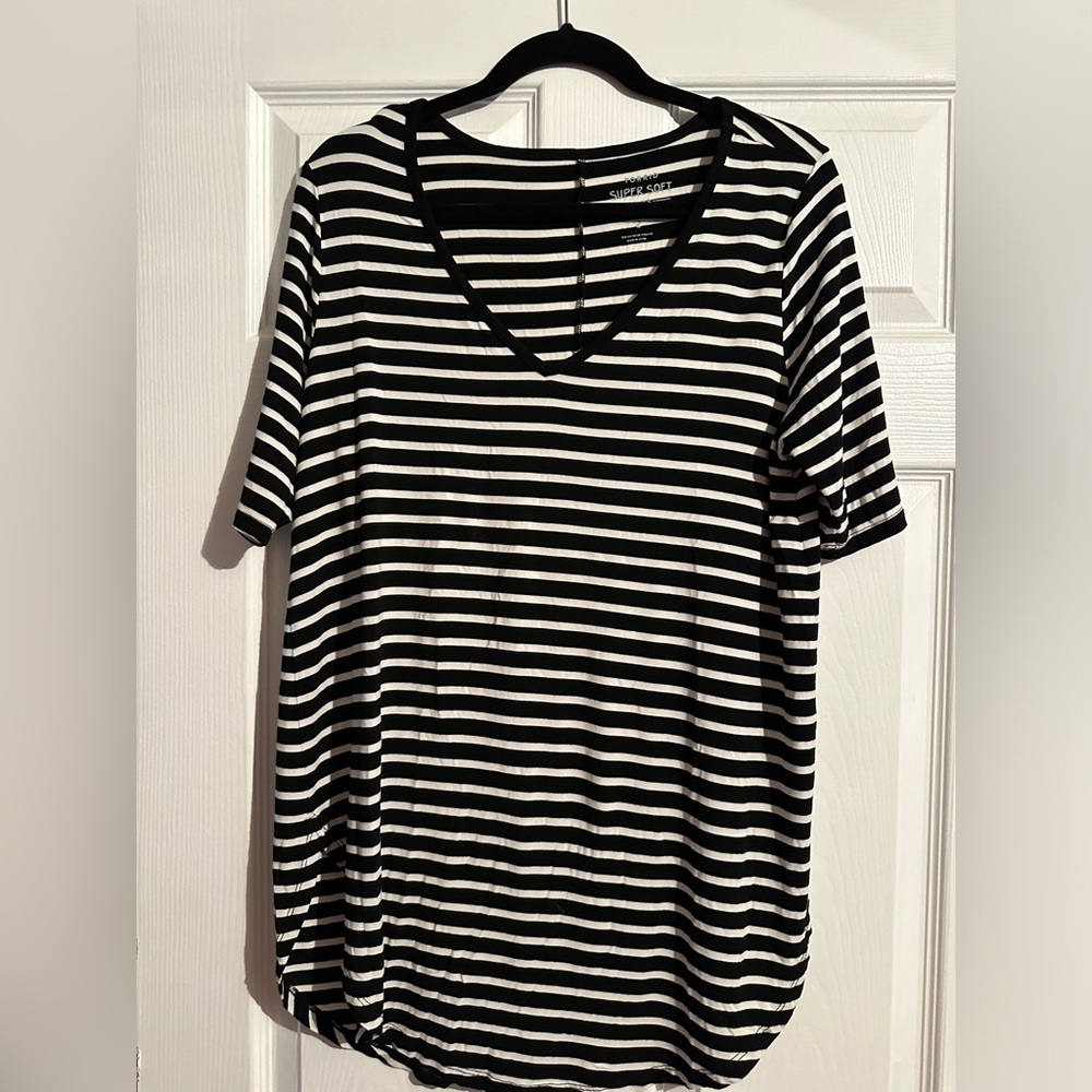 Tunic super soft V-Neci Side Slit Tee